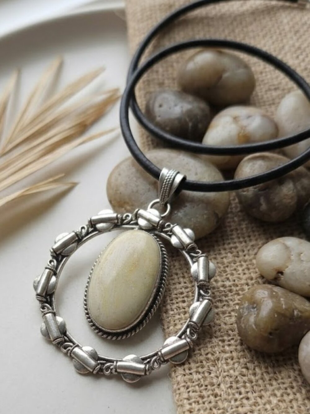 925 Sterling Silver Cream Jade Style Oval Pendant Leather Cord Boho Western 18"